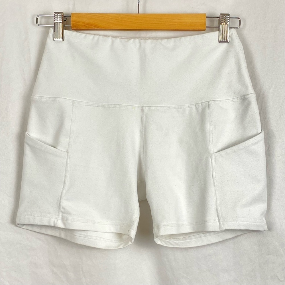 ODODOS Women's White Active Shorts Size Small